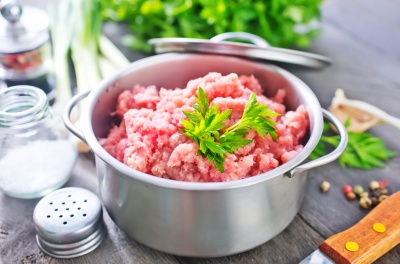 Любите котлетки и прочие мясные вкусности? Без мясорубки не обойтись! Любите котлетки и прочие мясные вкусности? Без мясорубки не обойтись!